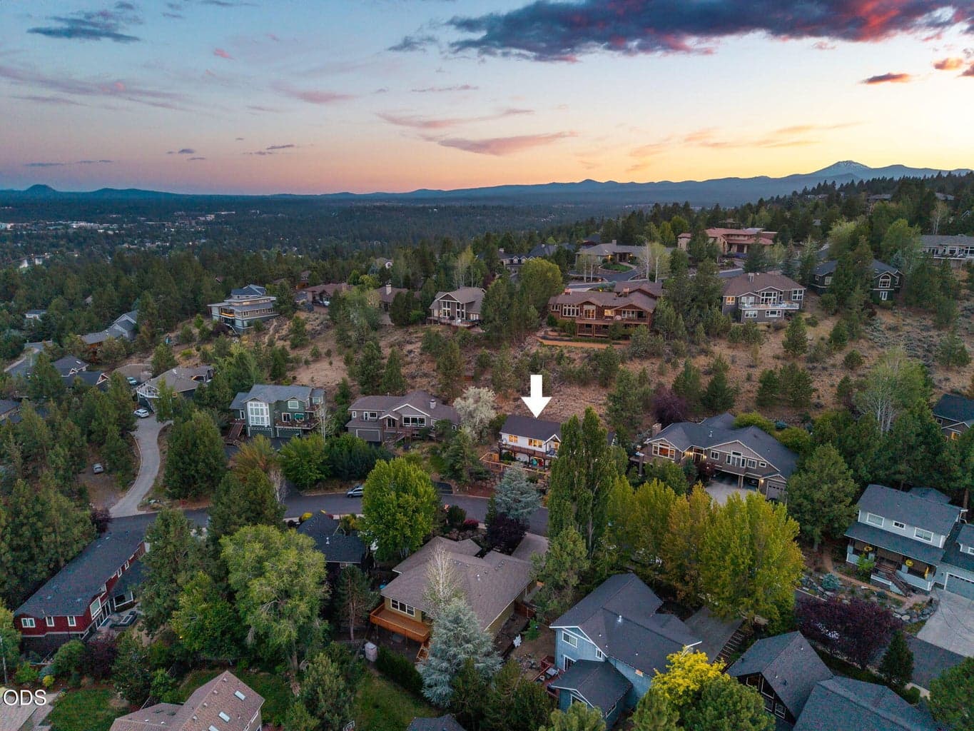 Photo of 577 NW Greyhawk Avenue 54 of 62