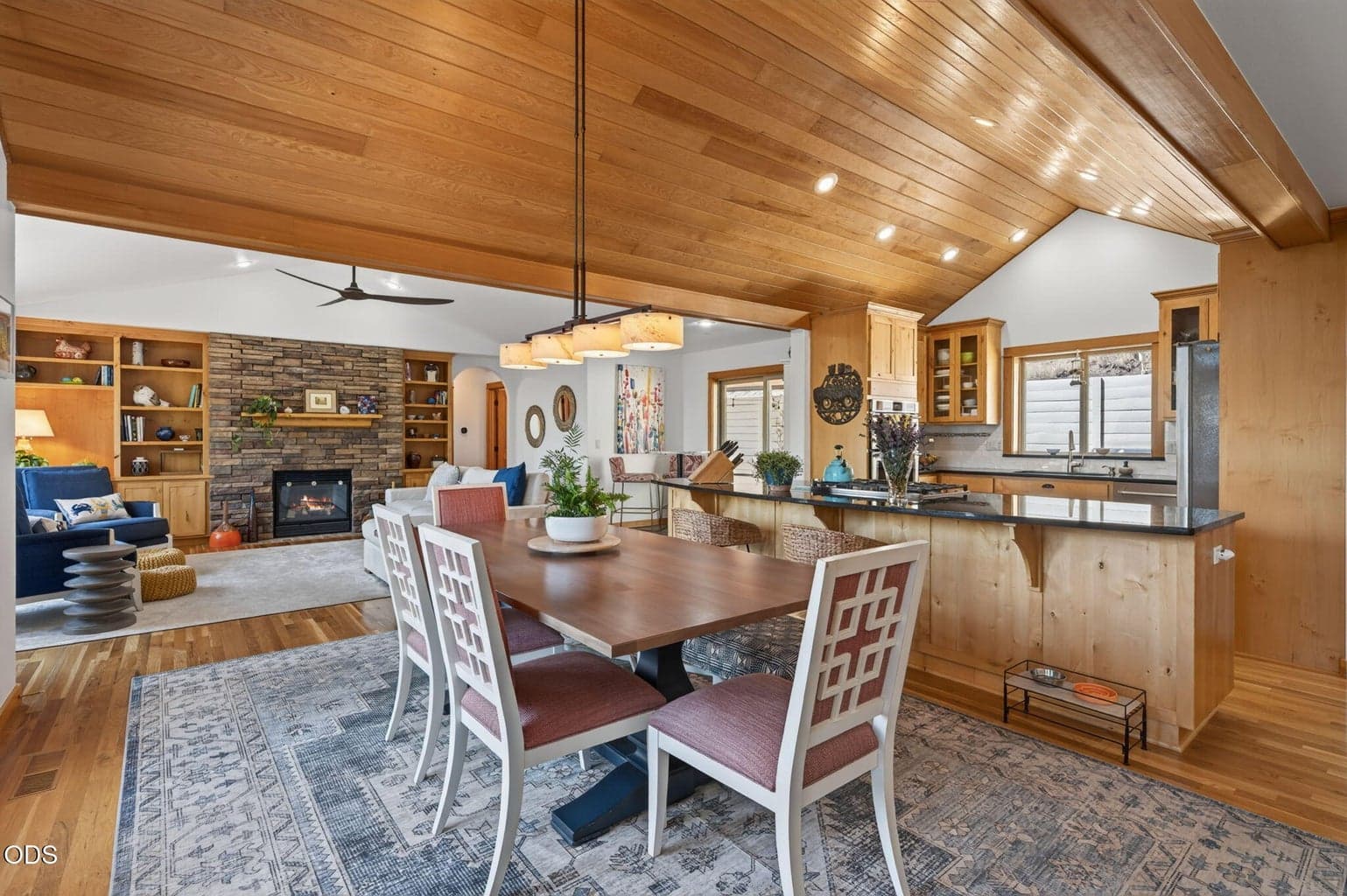 Photo of 577 NW Greyhawk Avenue 23 of 62