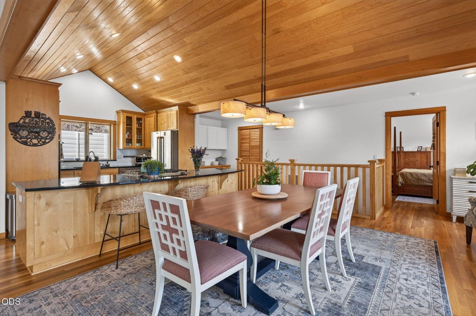 Photo of 577 NW Greyhawk Avenue 13 of 62