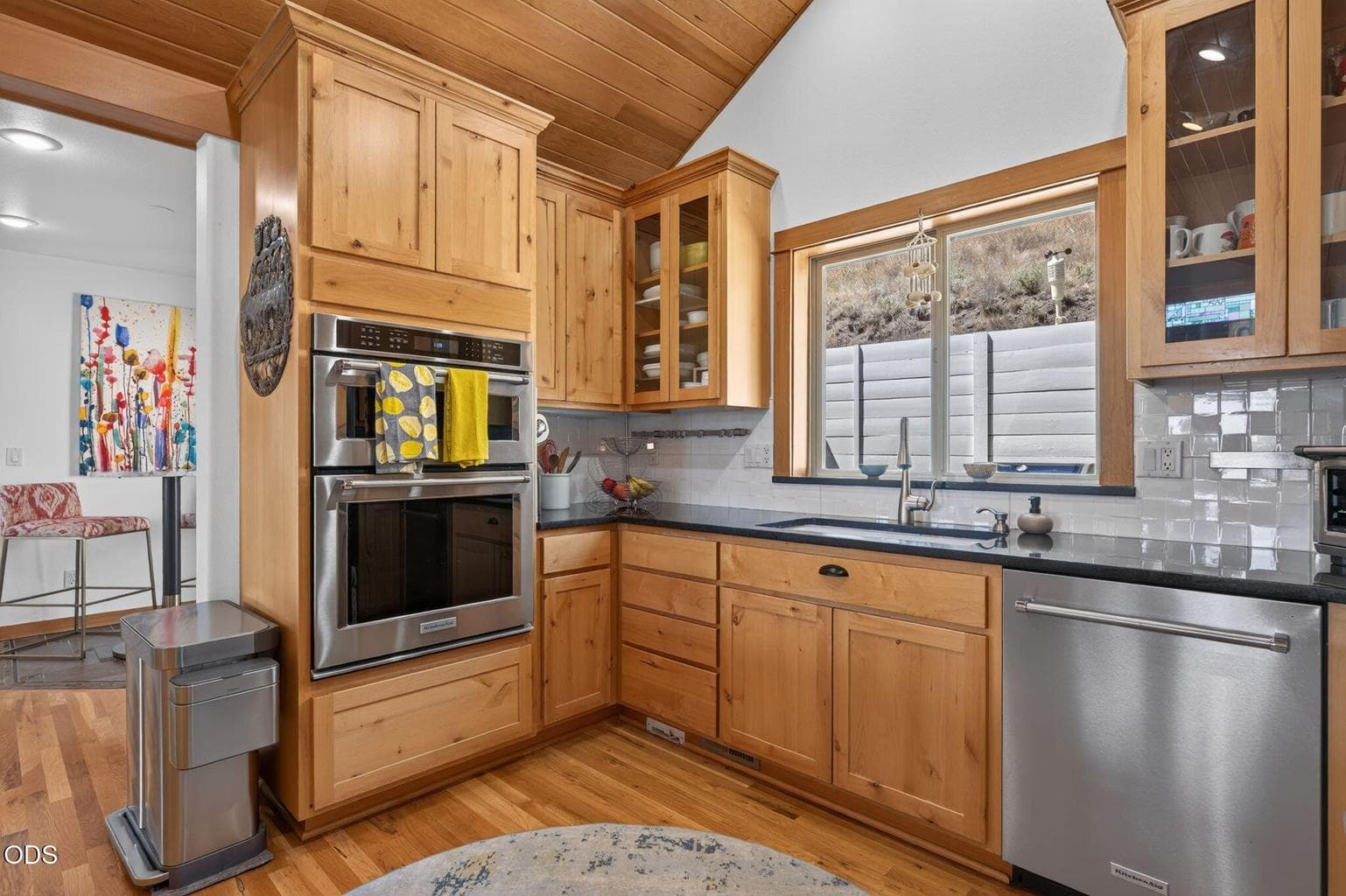Photo of 577 NW Greyhawk Avenue 14 of 62