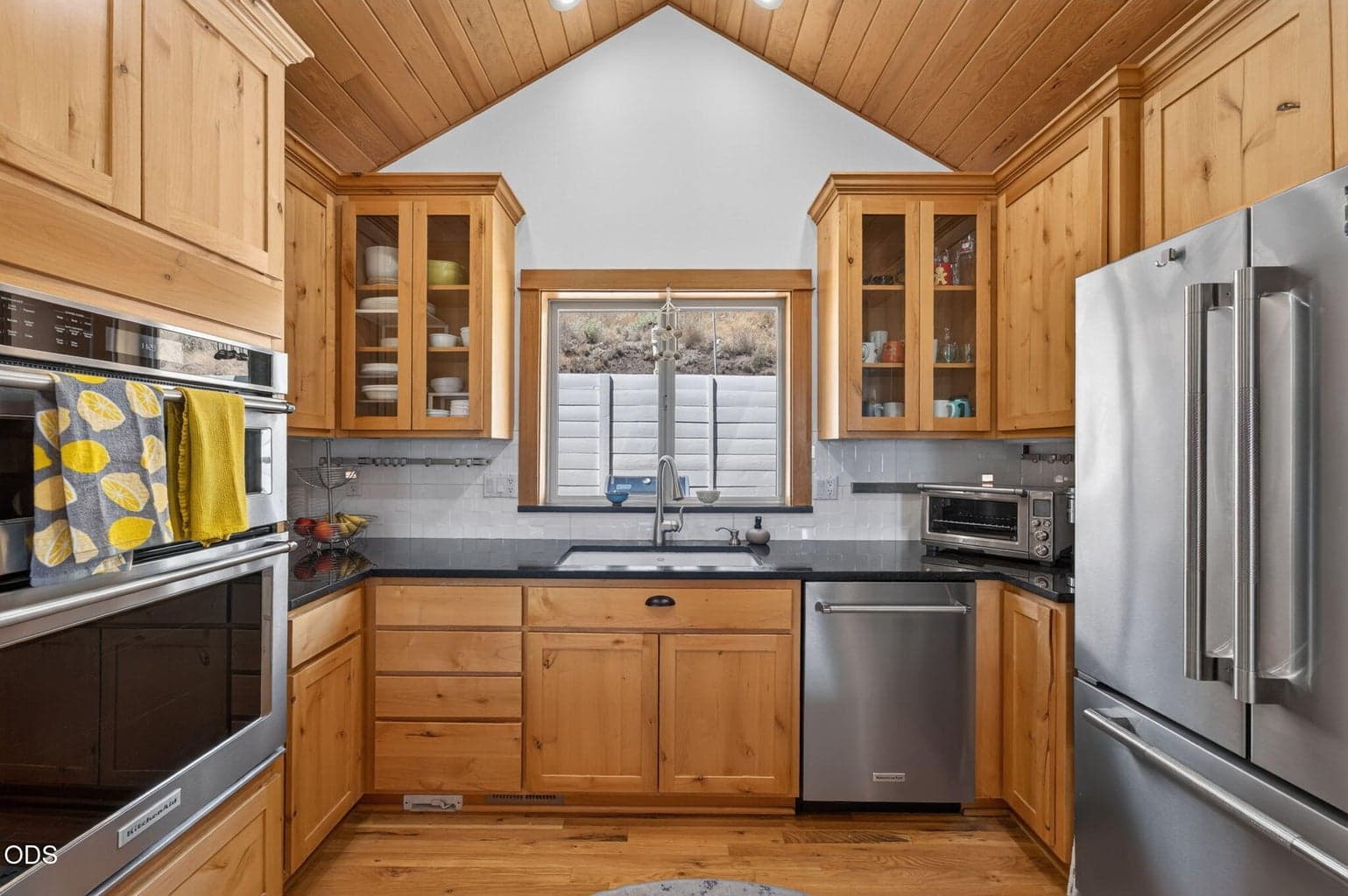 Photo of 577 NW Greyhawk Avenue 15 of 62