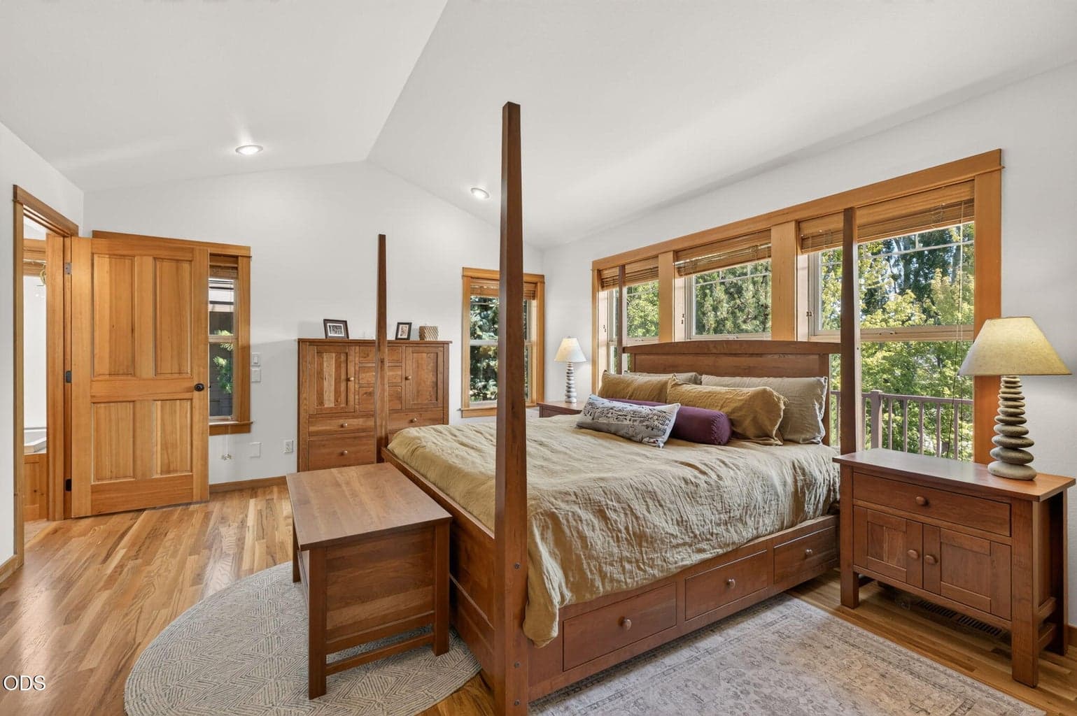 Photo of 577 NW Greyhawk Avenue 29 of 62