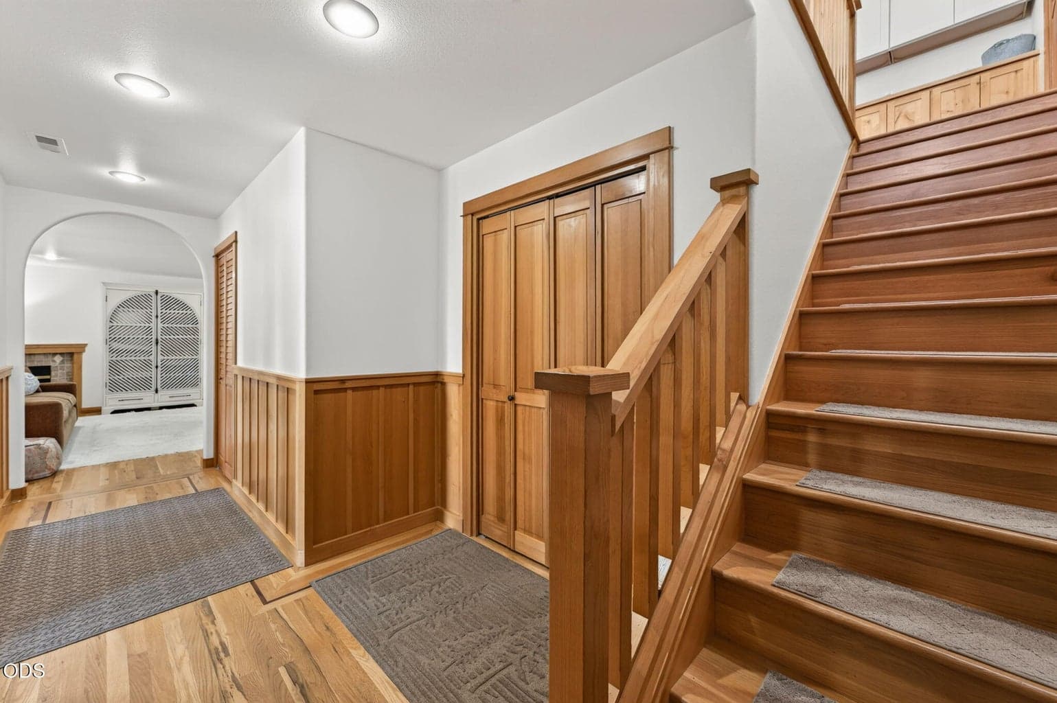 Photo of 577 NW Greyhawk Avenue 37 of 62