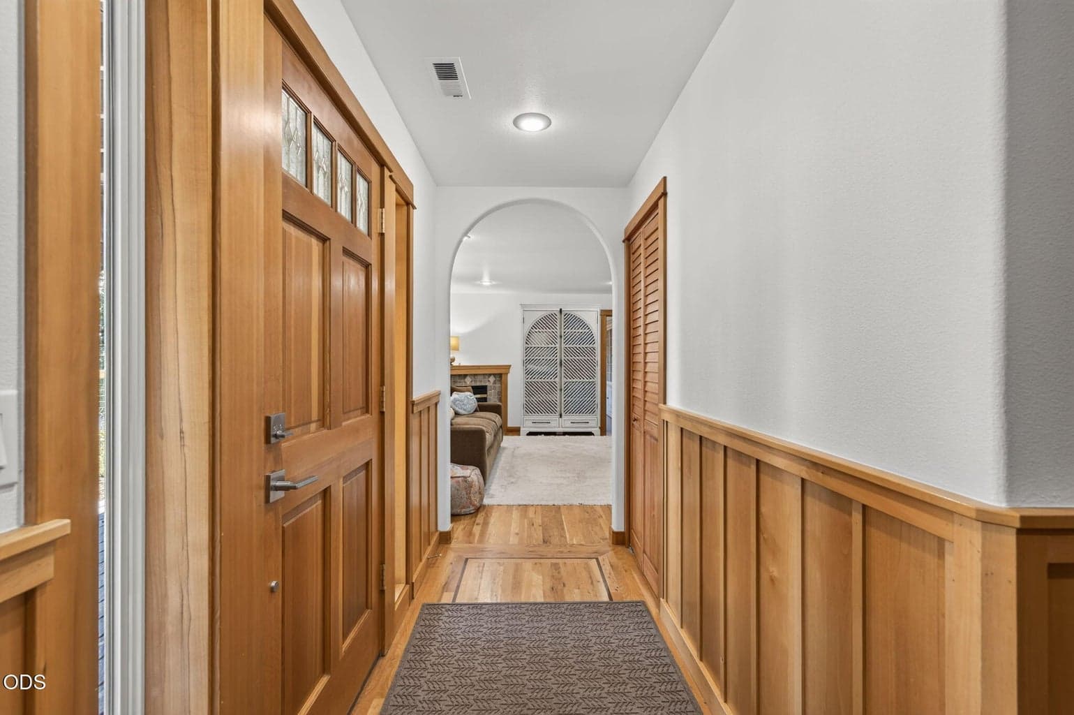 Photo of 577 NW Greyhawk Avenue 38 of 62