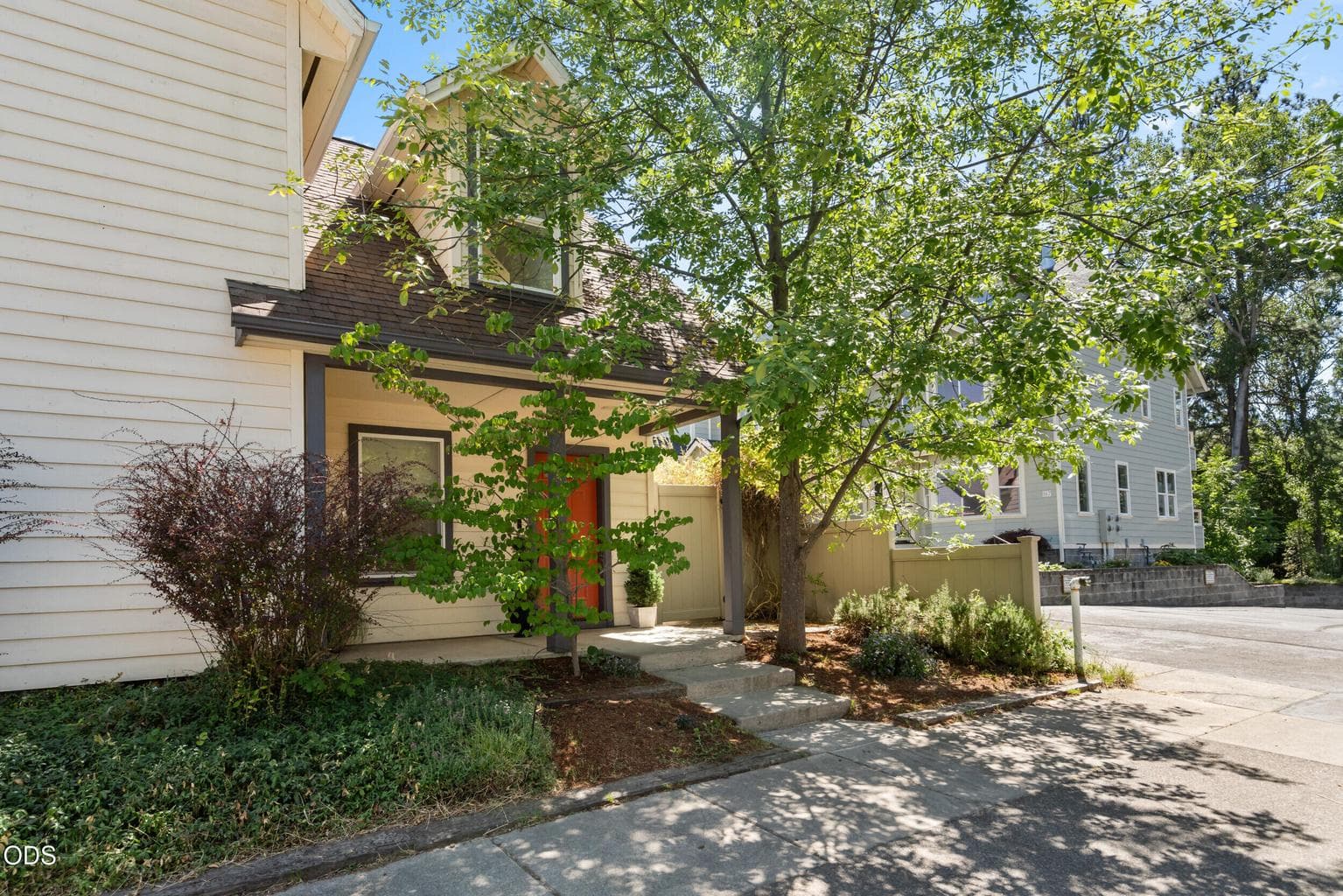 Photo of 923 Bellview Avenue 2 of 35