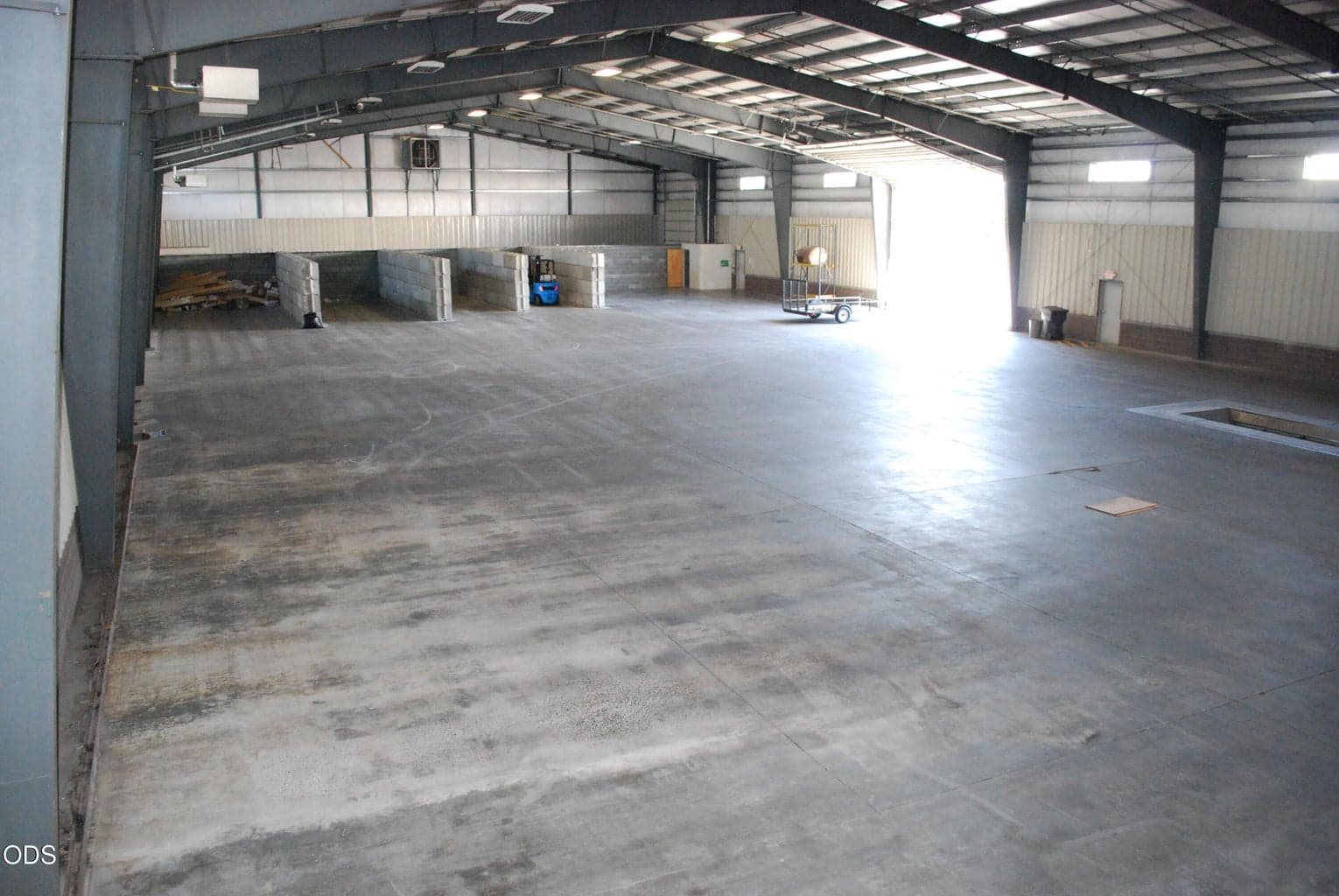 Photo of 340 Logsden Street 3 of 11