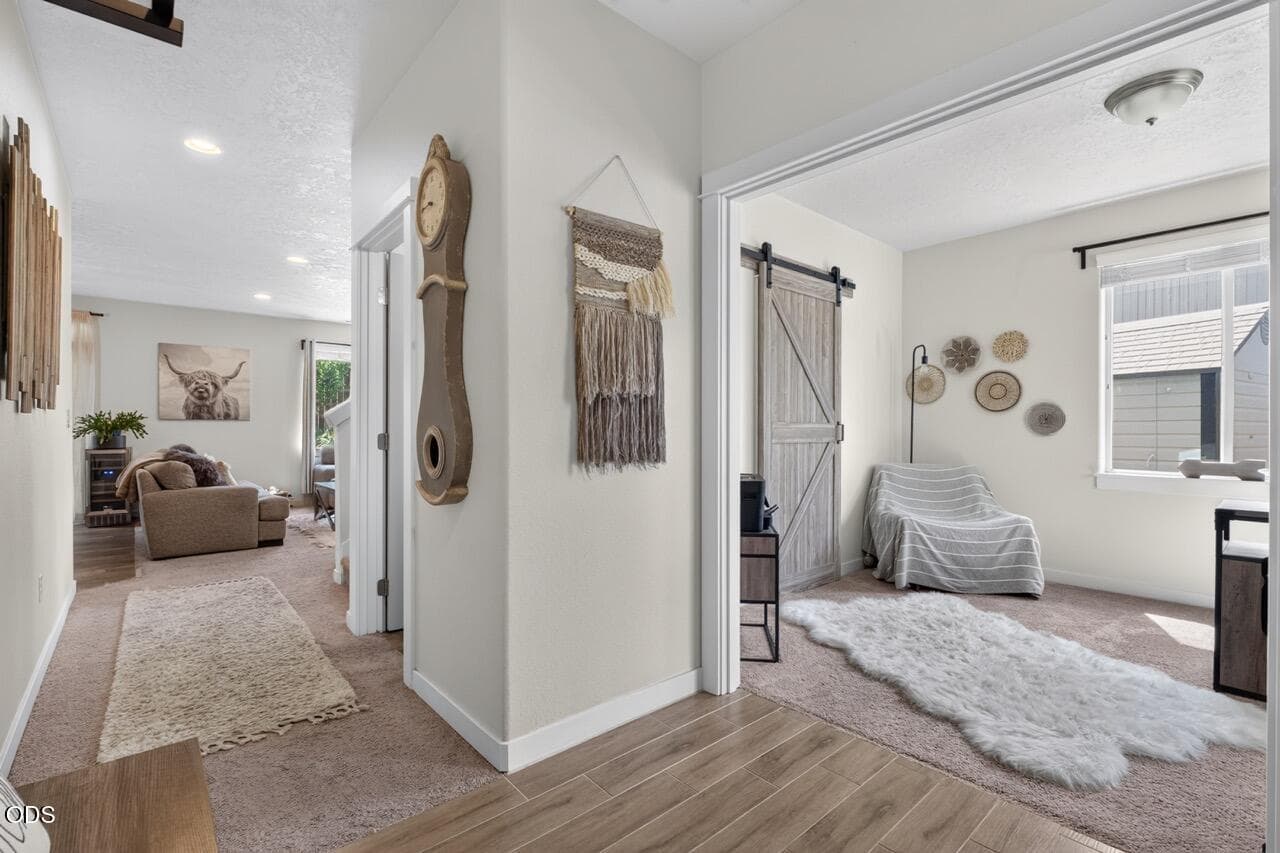 Photo of 3520 Pumice Stone Avenue 3 of 38