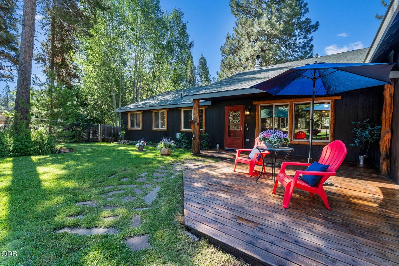 Photo of 17065 Oxnard Road 2 of 47