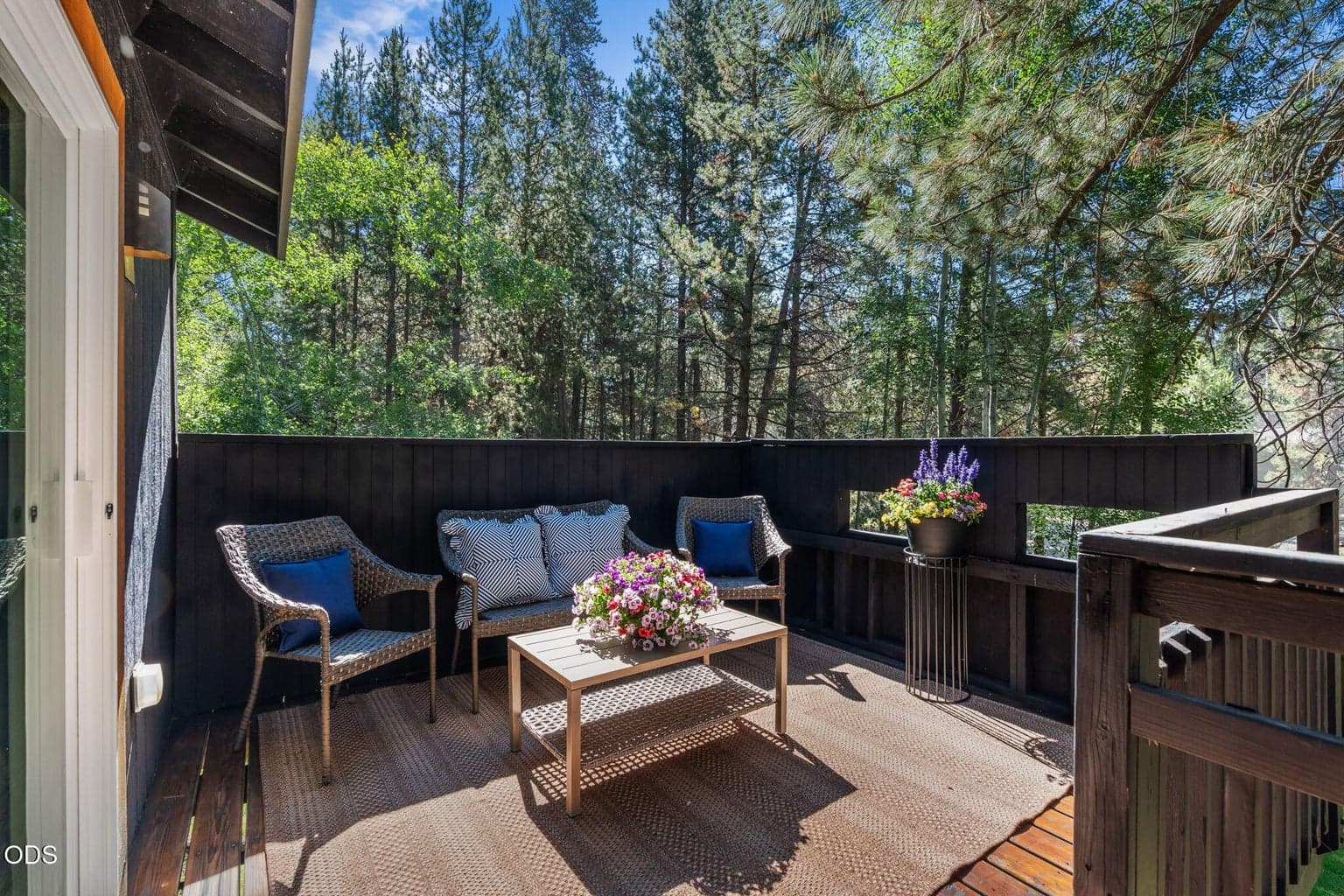 Photo of 17065 Oxnard Road 24 of 47