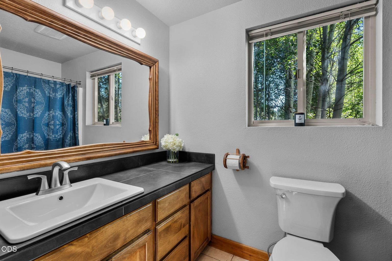 Photo of 17065 Oxnard Road 14 of 47