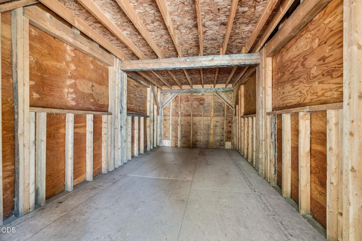 Photo of 17065 Oxnard Road 45 of 47