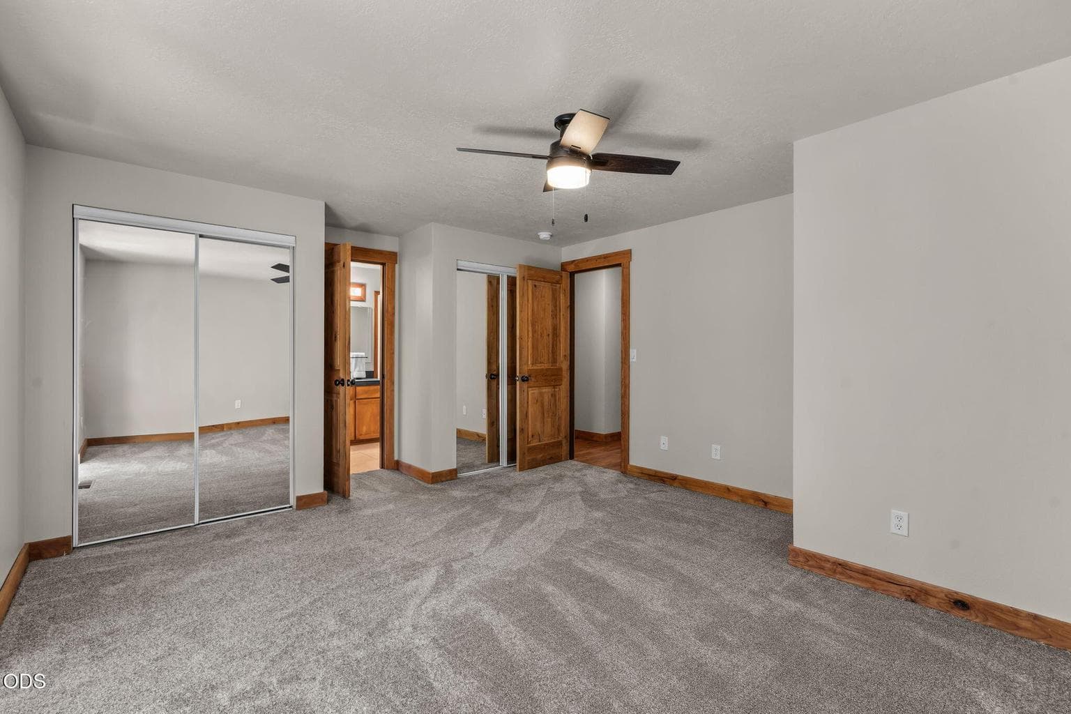 Photo of 17065 Oxnard Road 32 of 47