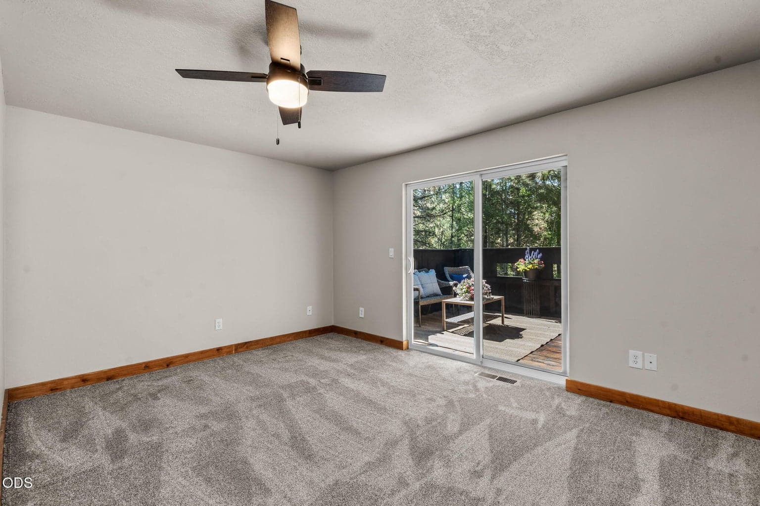 Photo of 17065 Oxnard Road 35 of 47