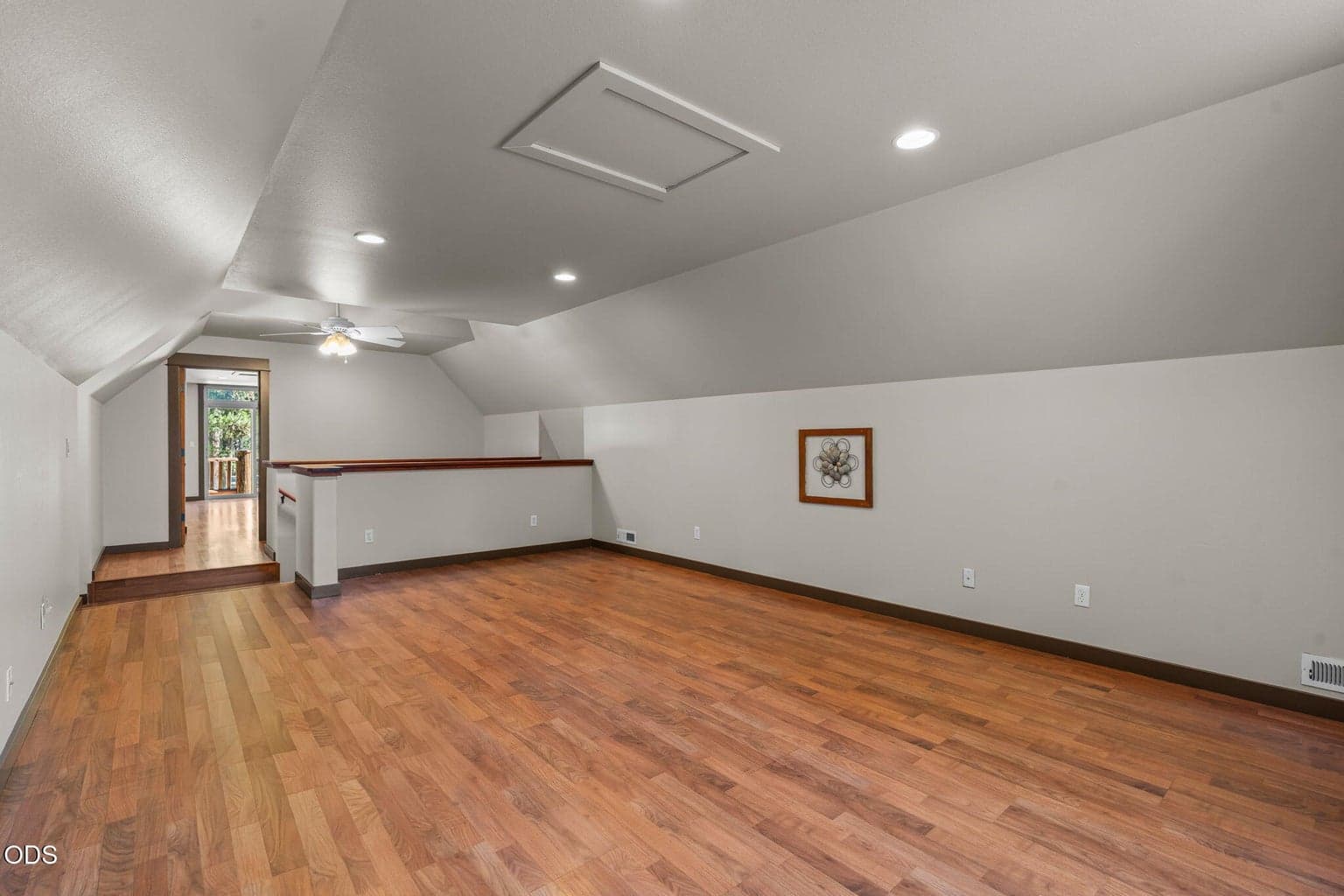 Photo of 17065 Oxnard Road 42 of 47