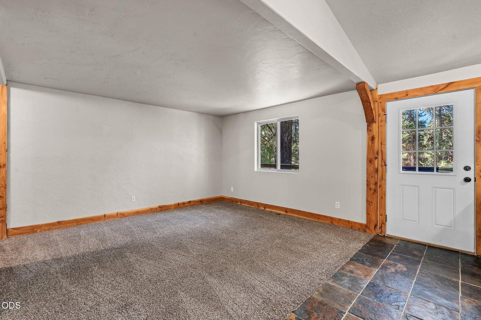 Photo of 17065 Oxnard Road 43 of 47