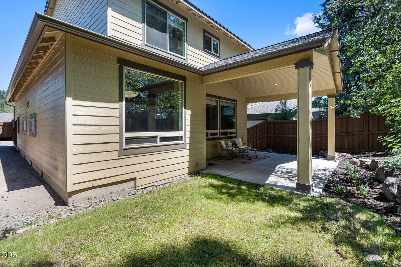 Photo of 1713 NW Precision Lane 23 of 28