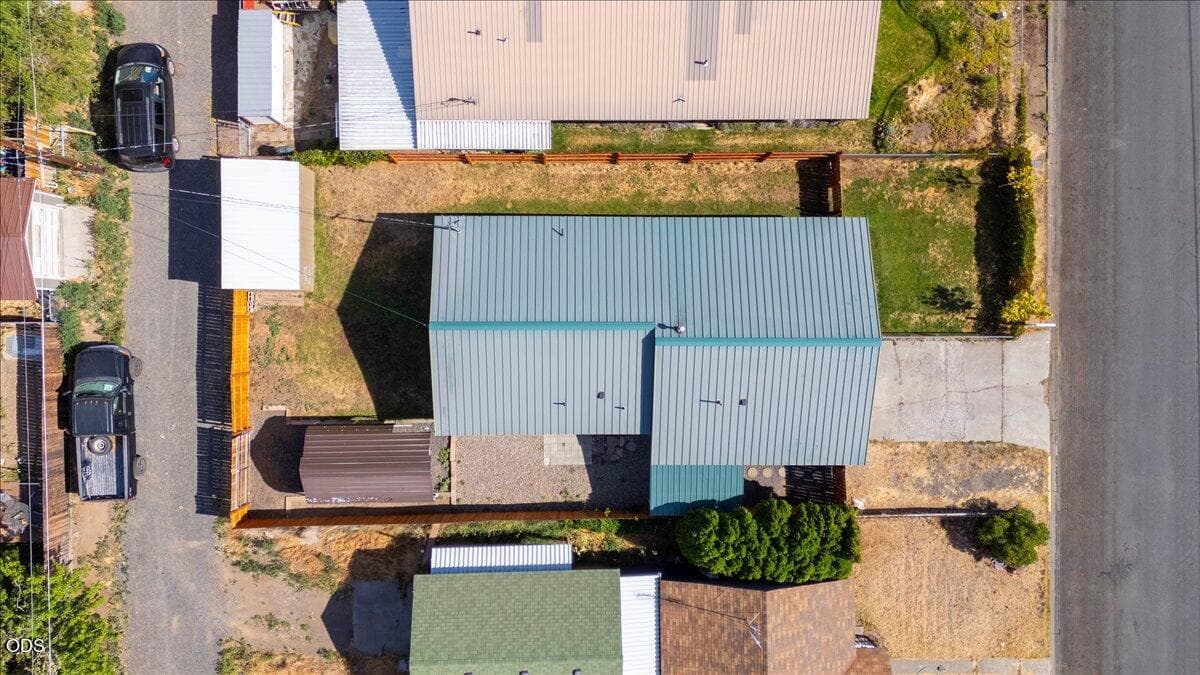 Photo of 645 7th Street 2 of 37