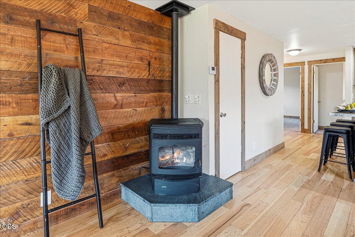 Photo of 645 NW 7th Street 5 of 36