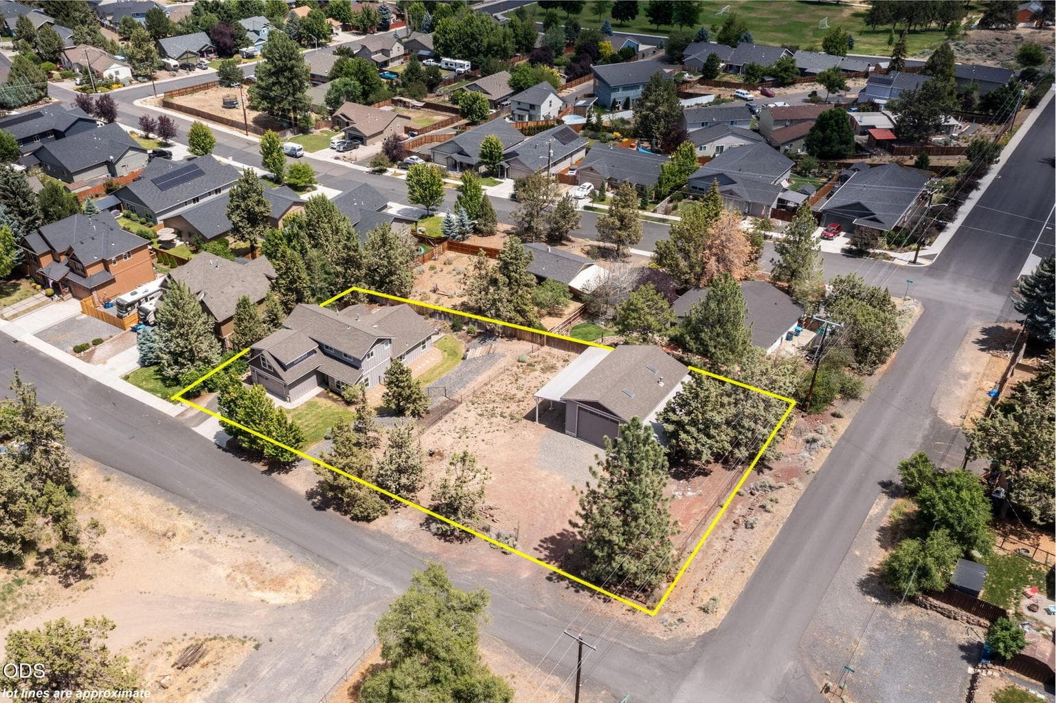 Photo of 2850 33rd Street 3 of 32