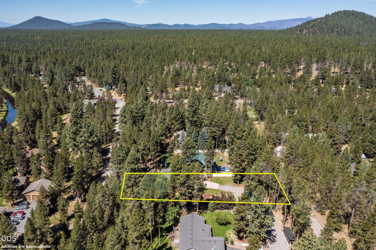 Photo of 17065 Oxnard Road 47 of 47