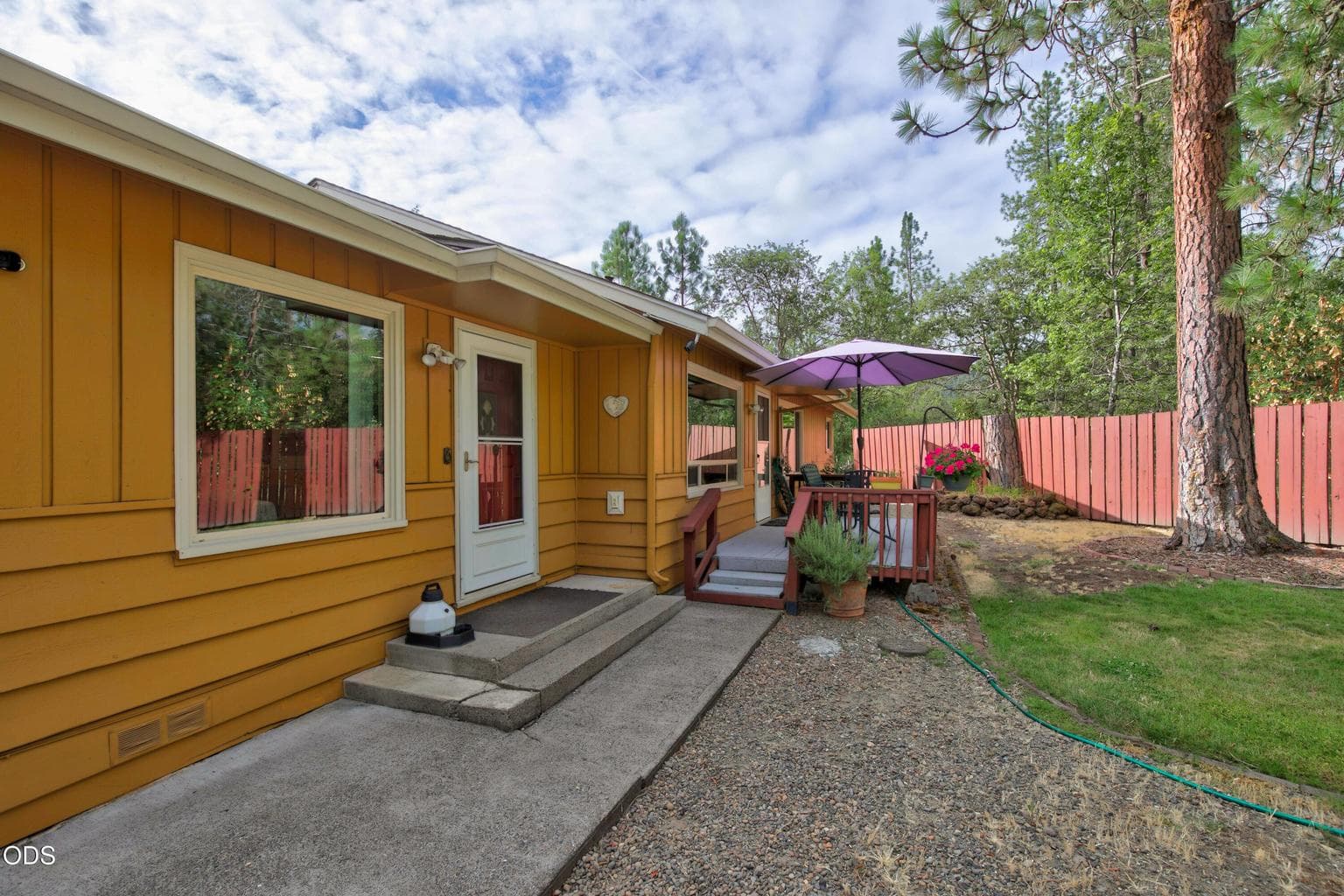 Photo of 5164 Glen Echo Way 2 of 30