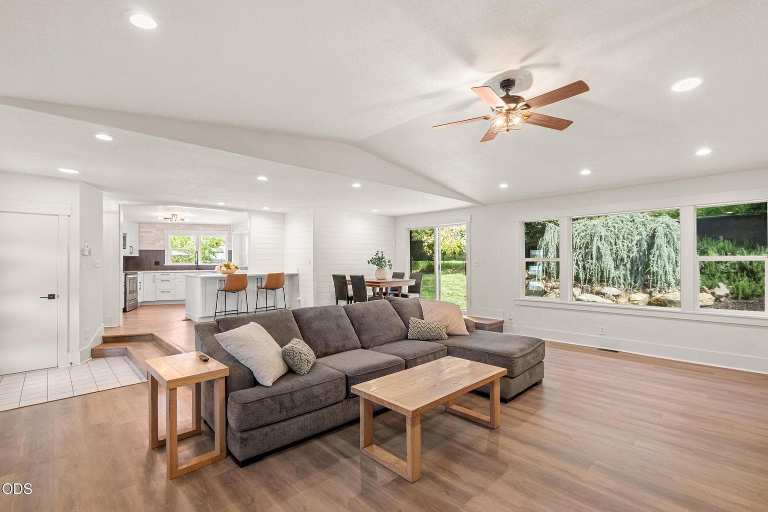 Photo of 524 Berkeley Way 4 of 50