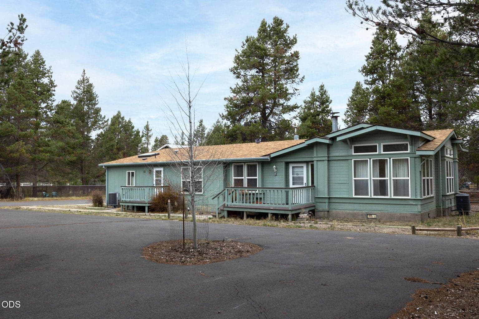 Photo of 15728 Eastwind Court 2 of 40