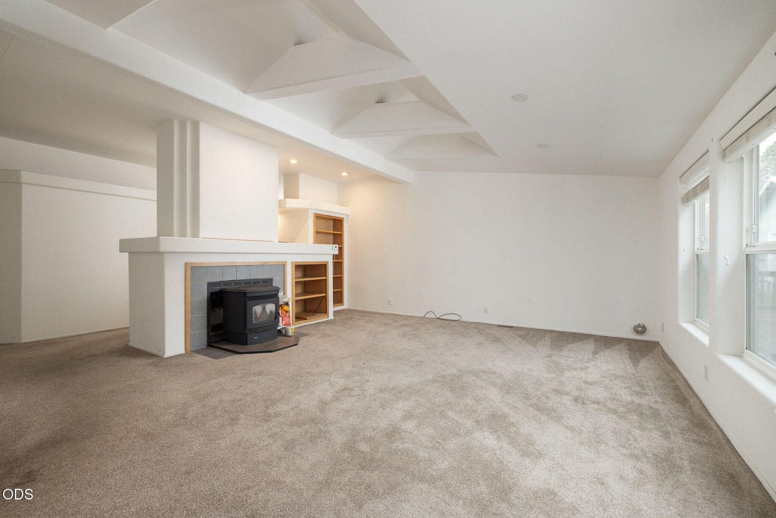 Photo of 15728 Eastwind Court 14 of 40