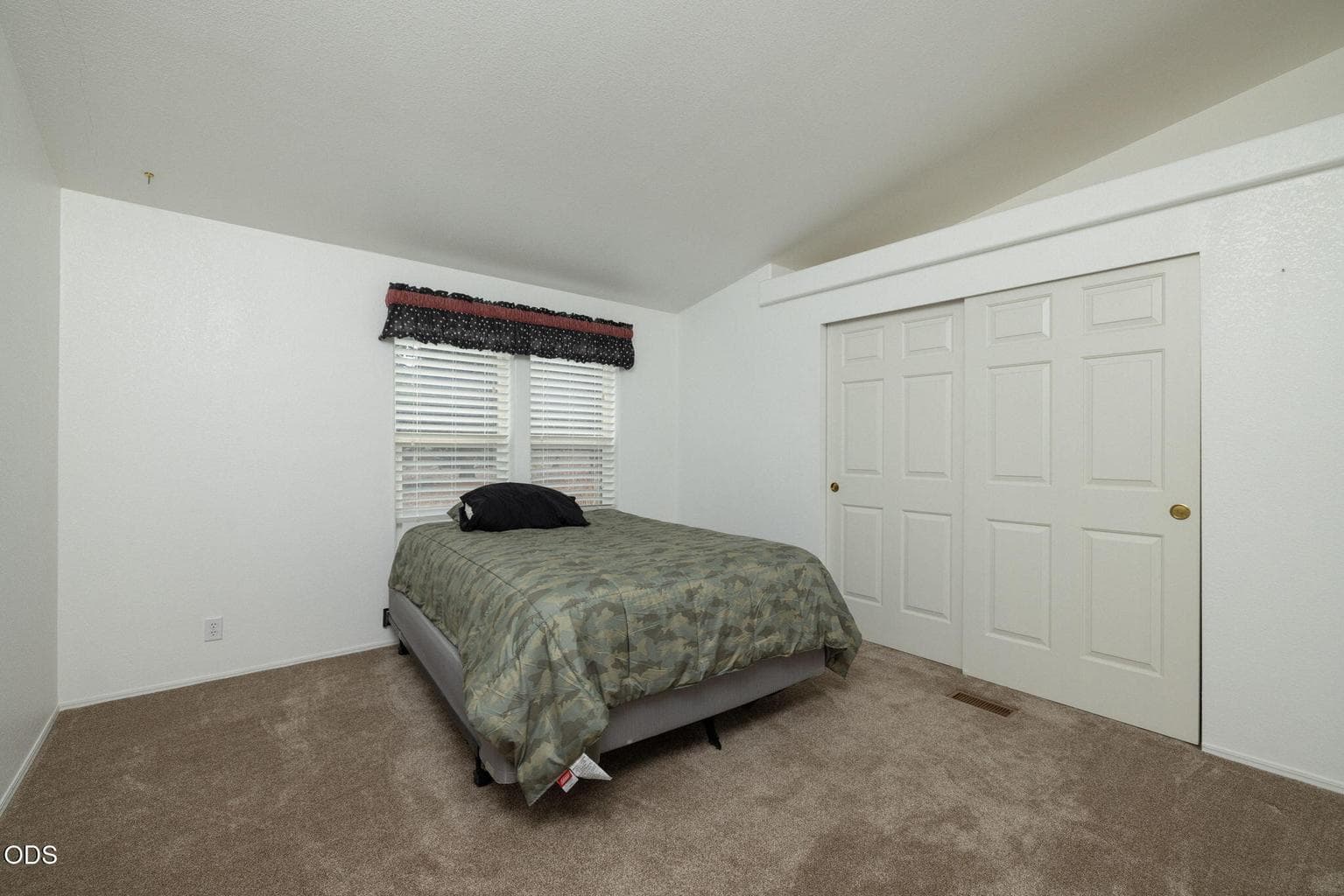 Photo of 15728 Eastwind Court 18 of 40