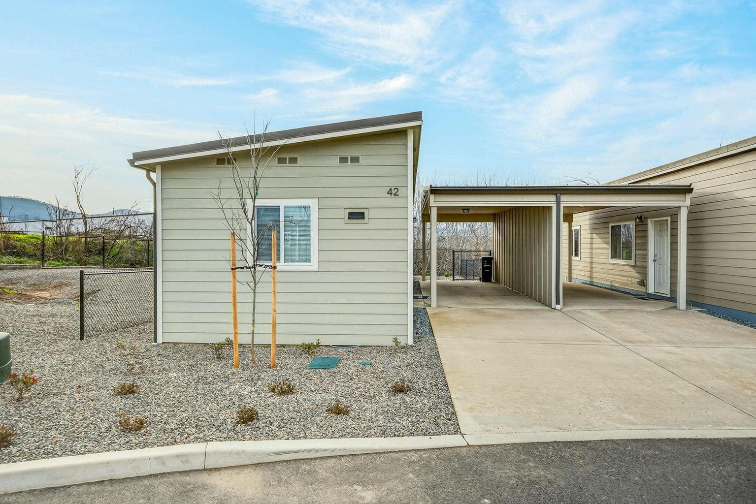 Photo of 4069 Pacific Highway 2 of 27
