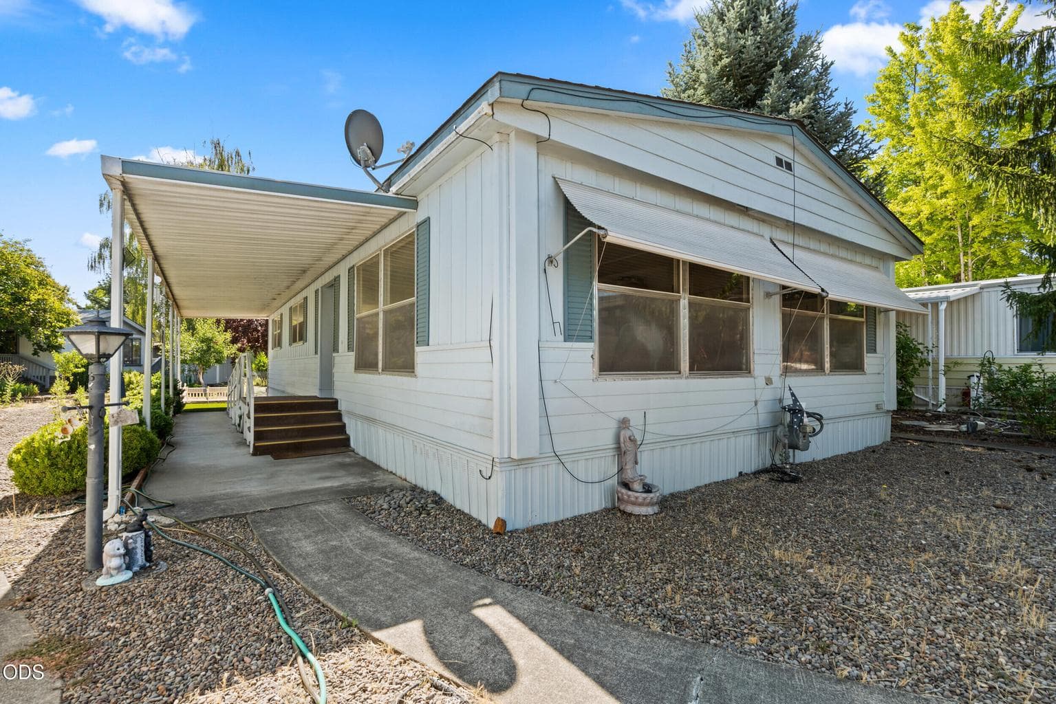 Photo of 119 Briarwood Way 1 of 17