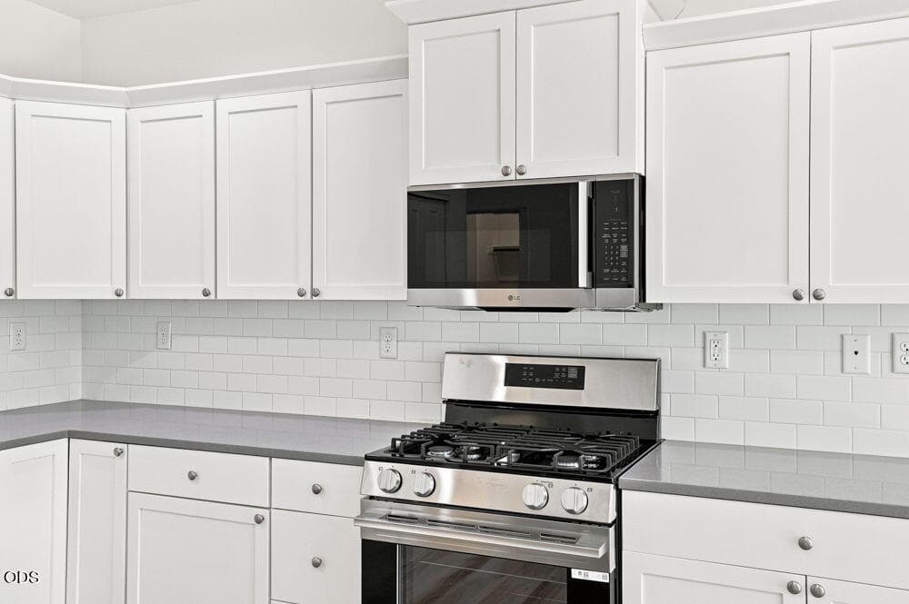 Photo of 2502 NW Glen Oak Avenue 18 of 35