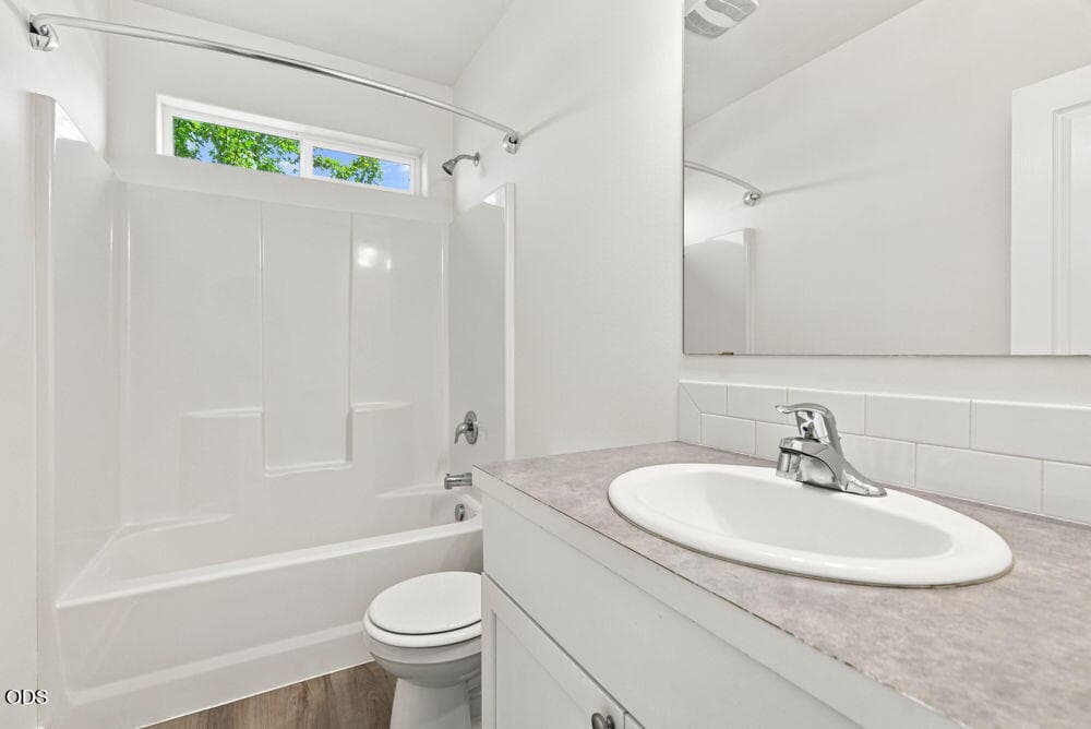 Photo of 2502 NW Glen Oak Avenue 30 of 35