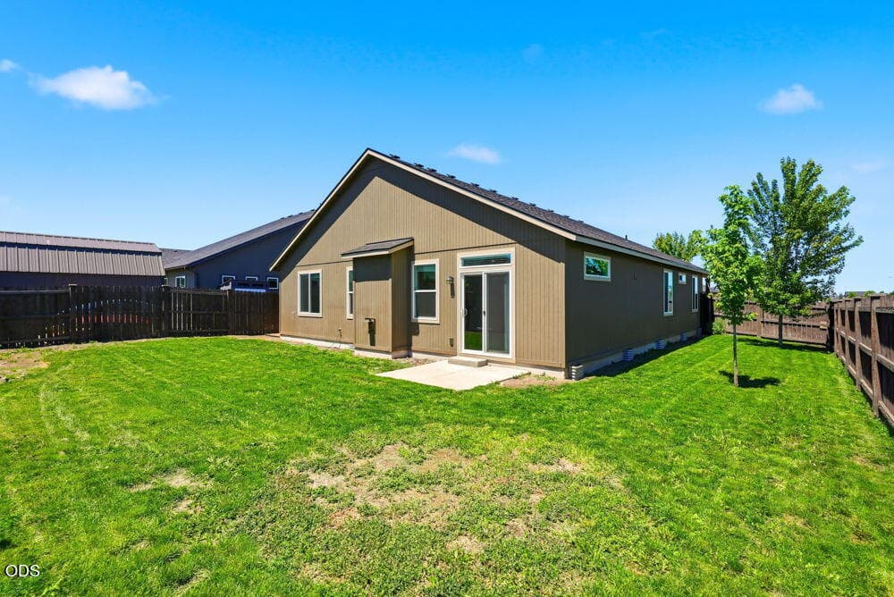 Photo of 2502 NW Glen Oak Avenue 32 of 35