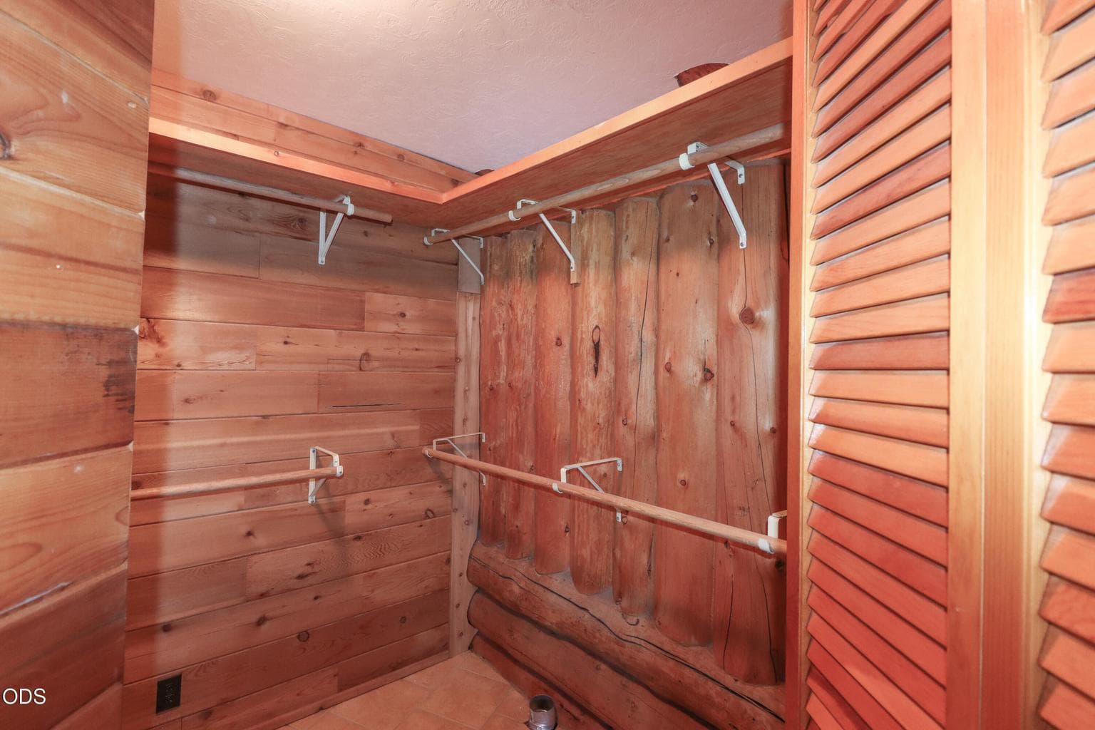 Upstairs Bedroom Walk In Closet