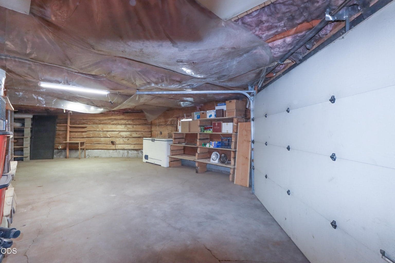 Attached Garage