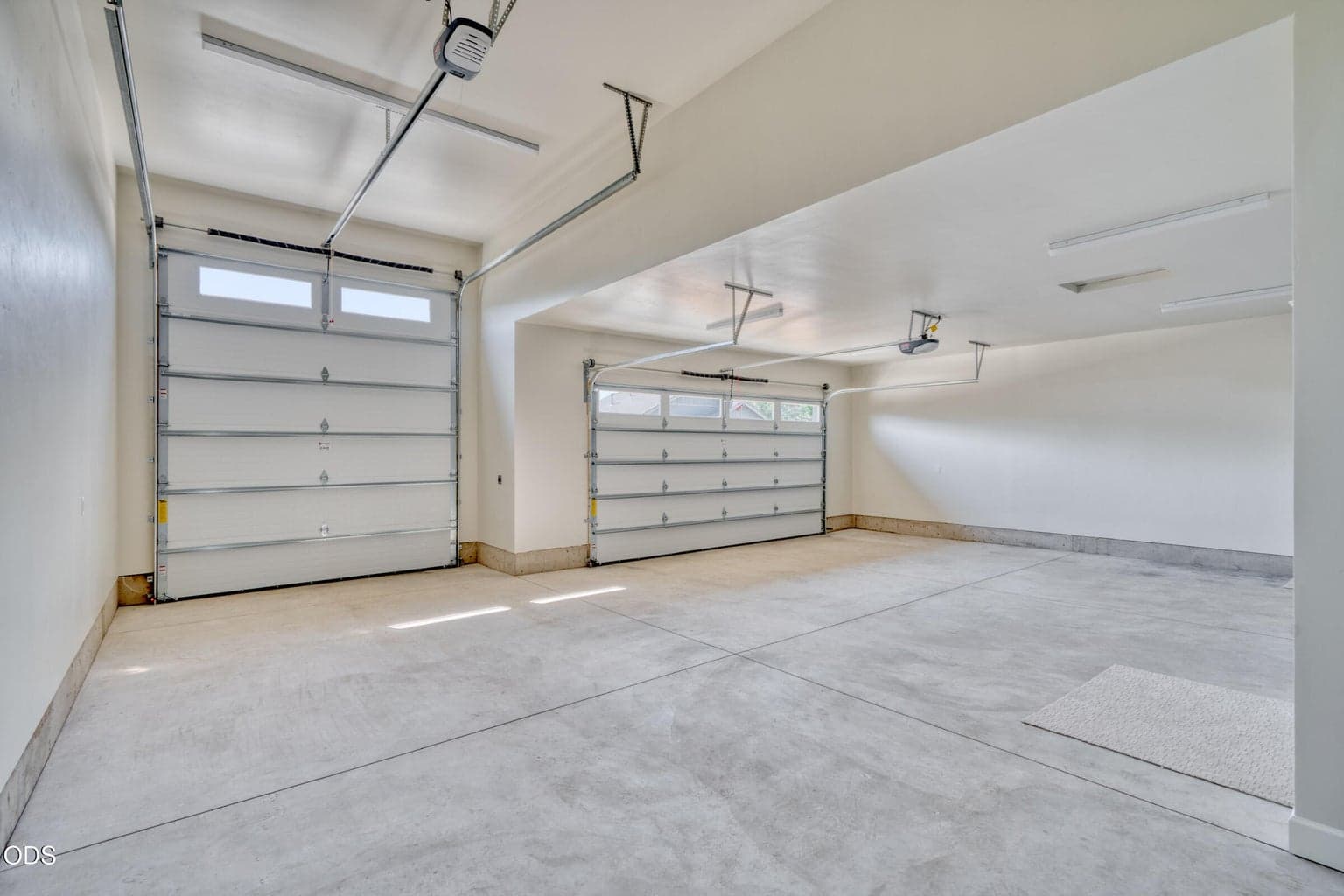 Photo of similar home, actual finishes and specs may vary