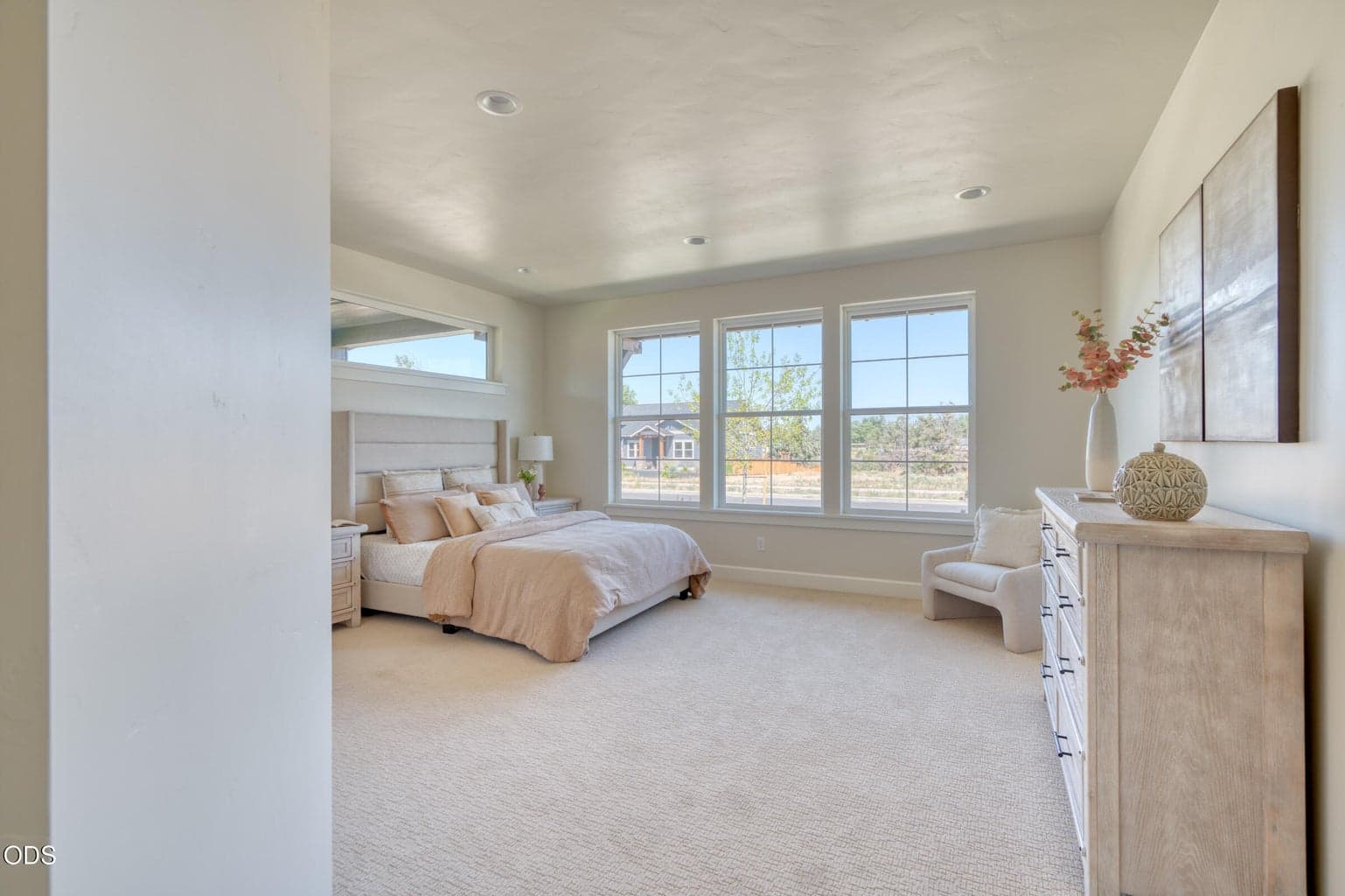 Photo of similar home, actual finishes and specs may vary