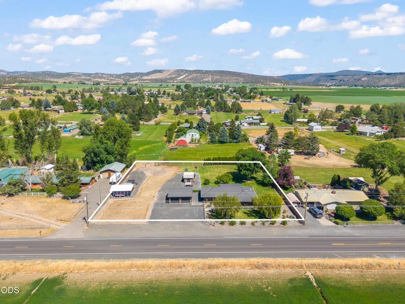 Photo of 2348 Barnes Road 2 of 40