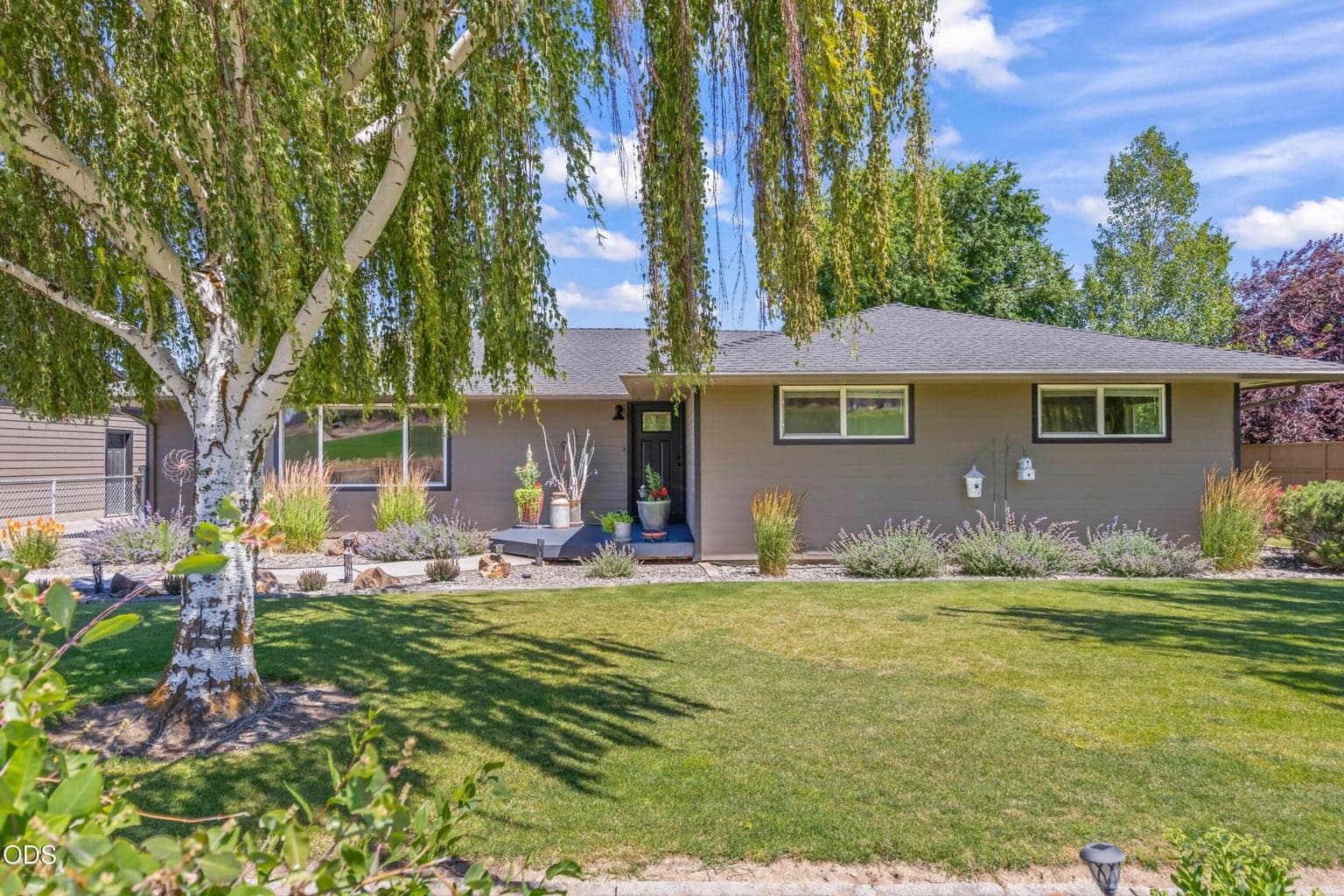 2348 Barnes