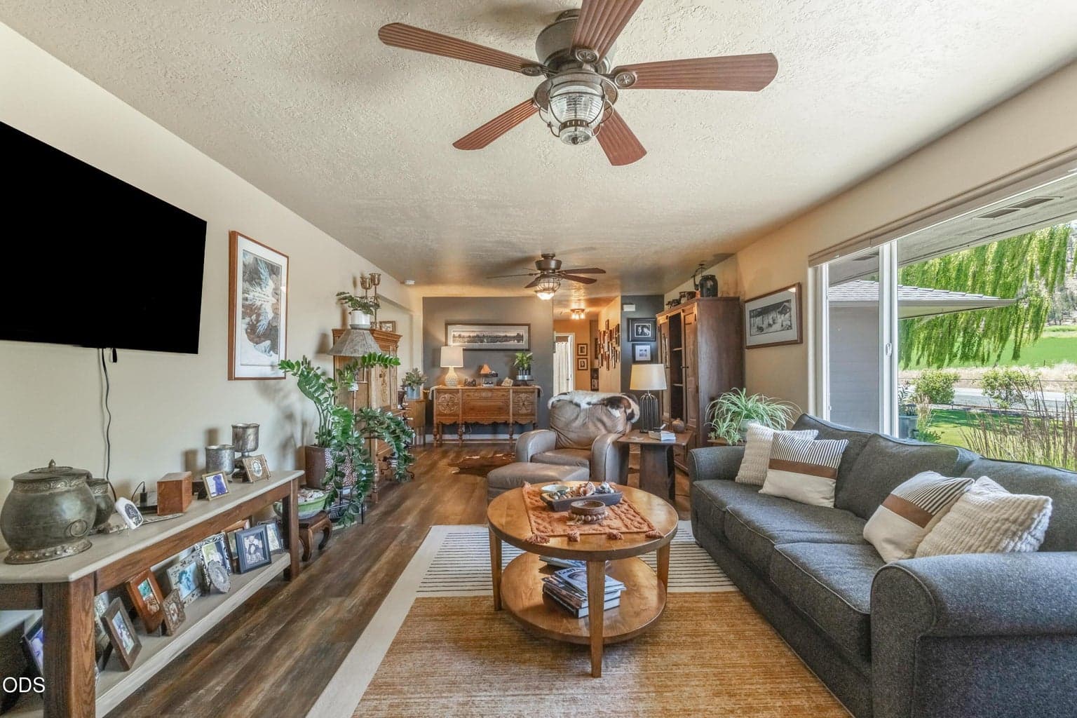 Photo of 2348 Barnes Road 6 of 40