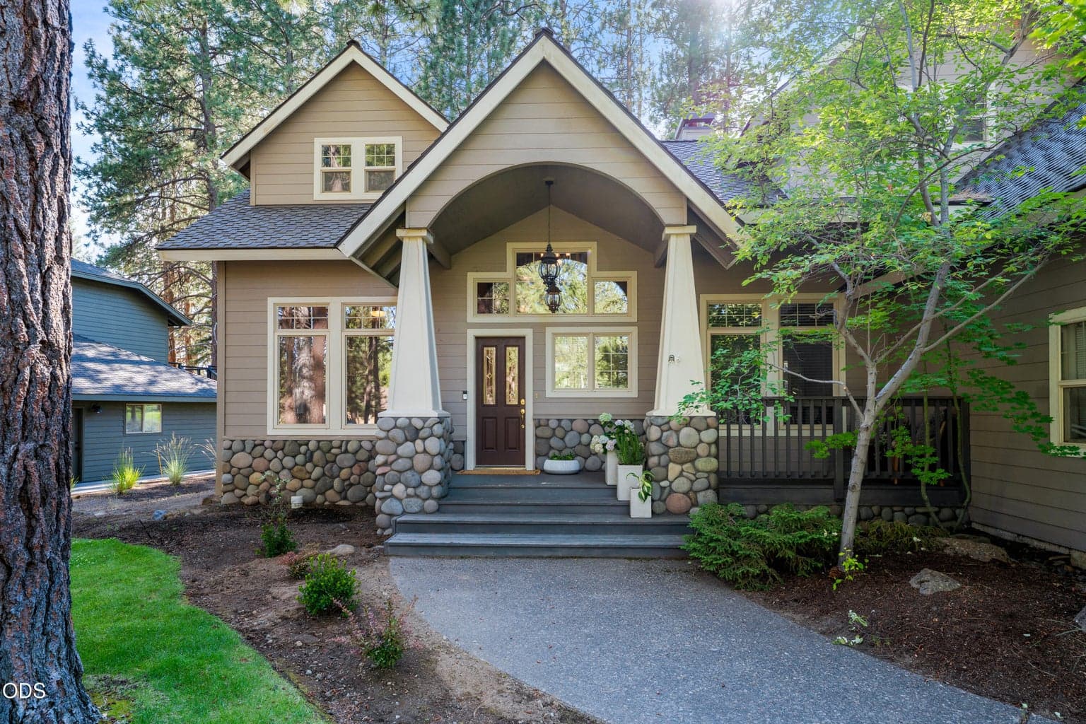 Photo of 60775 Currant Way 2 of 59