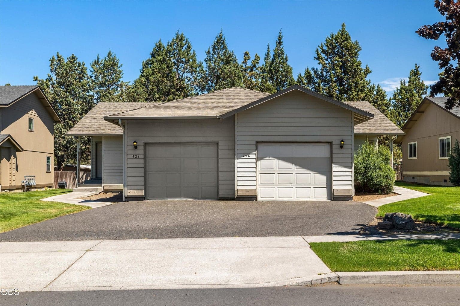 Photo of 726 Savannah Drive 1 of 16