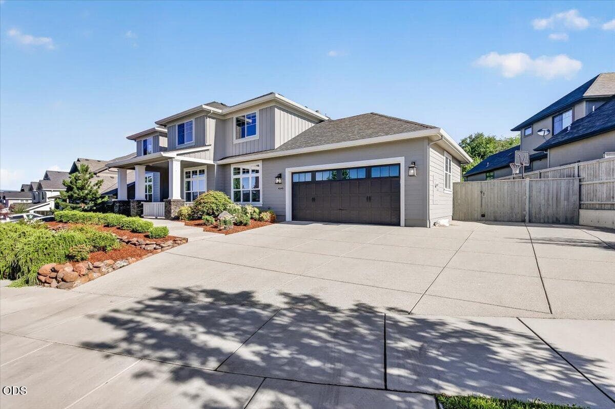 Photo of 4048 Fieldbrook Avenue 5 of 87