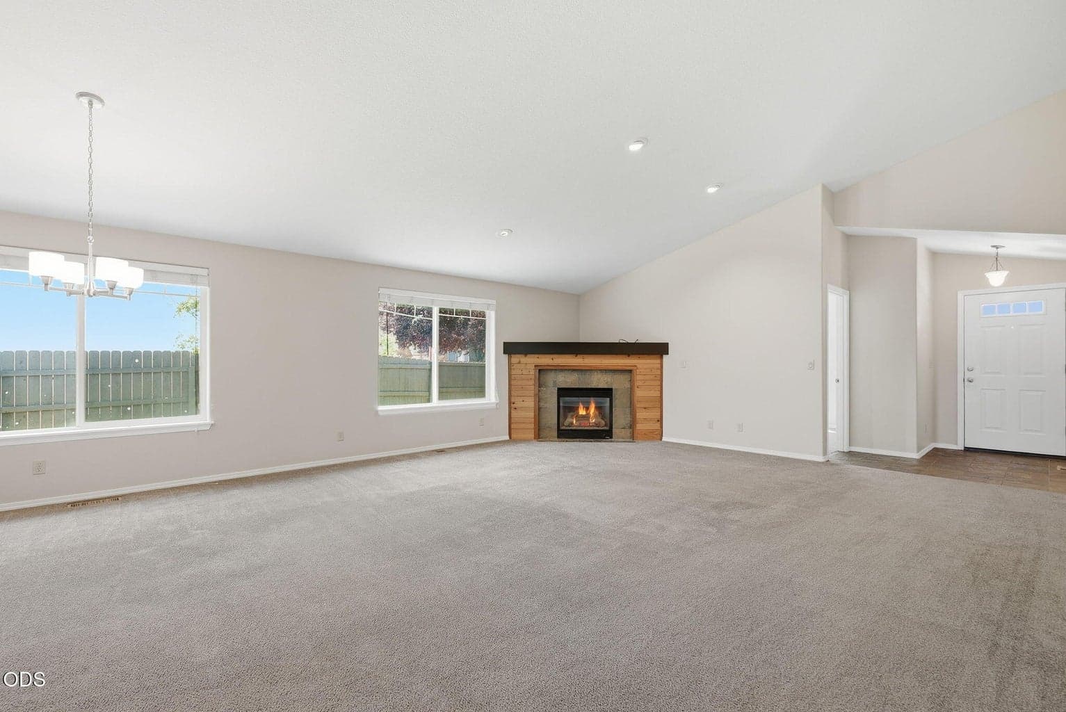 Photo of 408 NW 24th Place 9 of 32