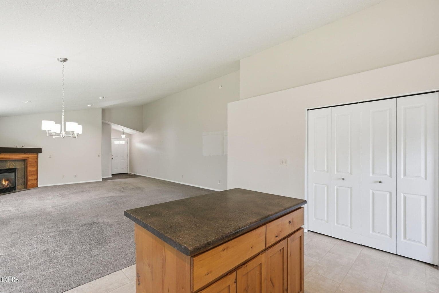Photo of 408 NW 24th Place 13 of 32