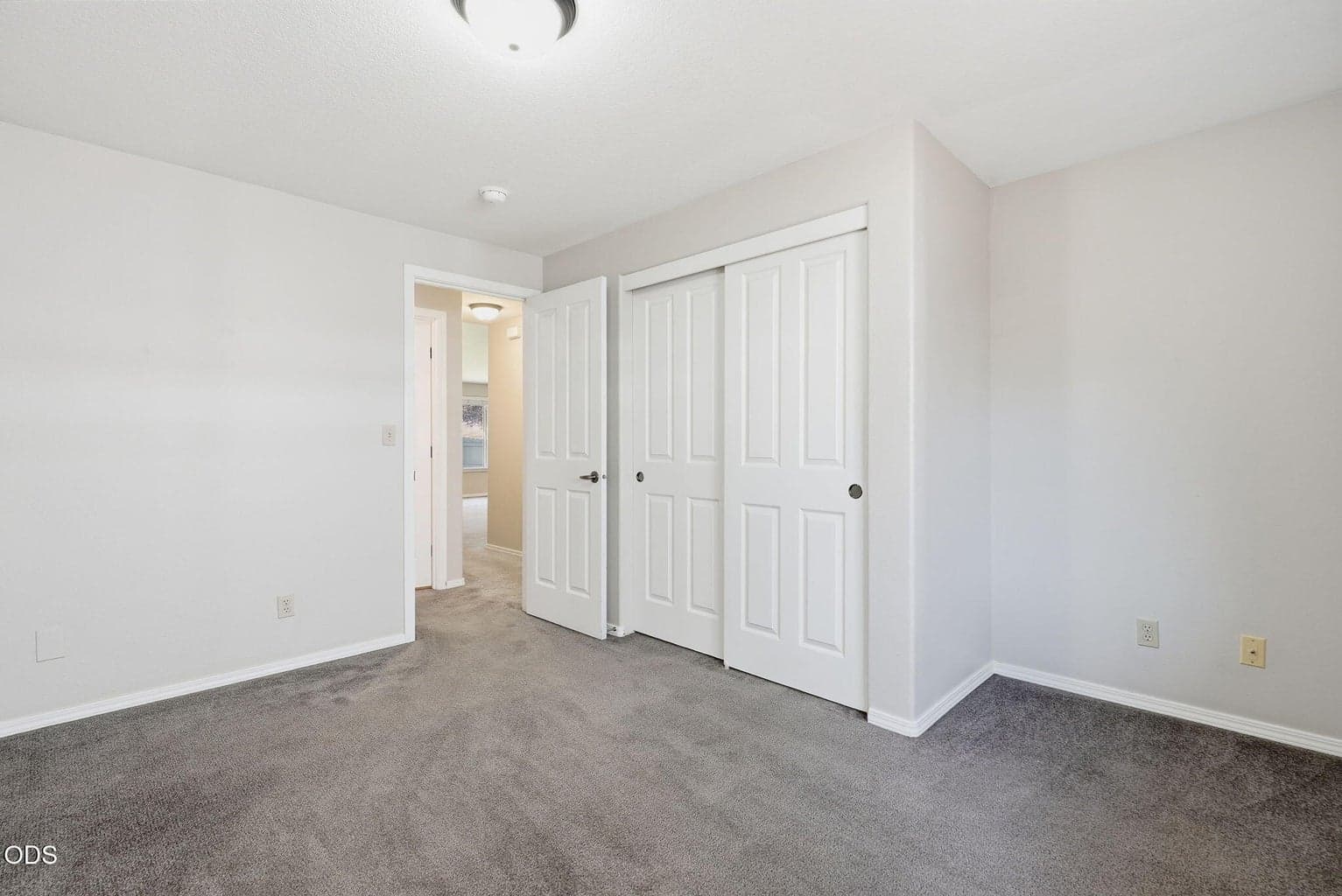 Photo of 408 NW 24th Place 18 of 32