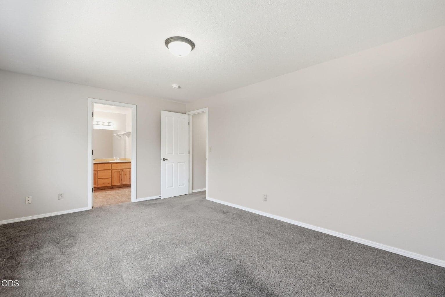 Photo of 408 NW 24th Place 21 of 32