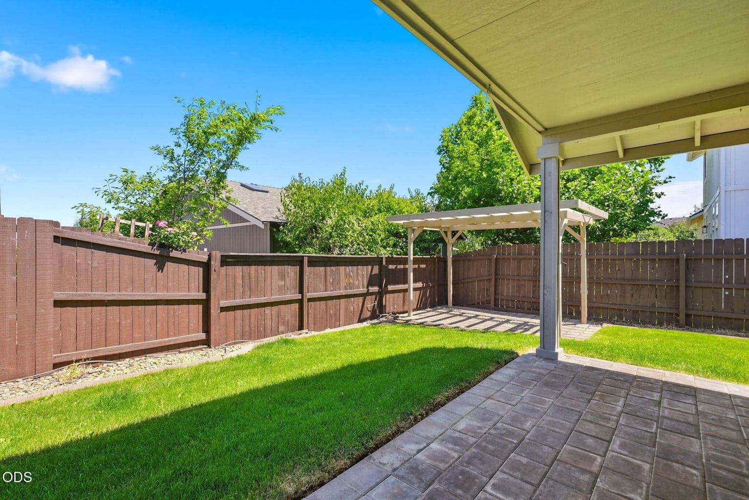 Photo of 408 NW 24th Place 25 of 32