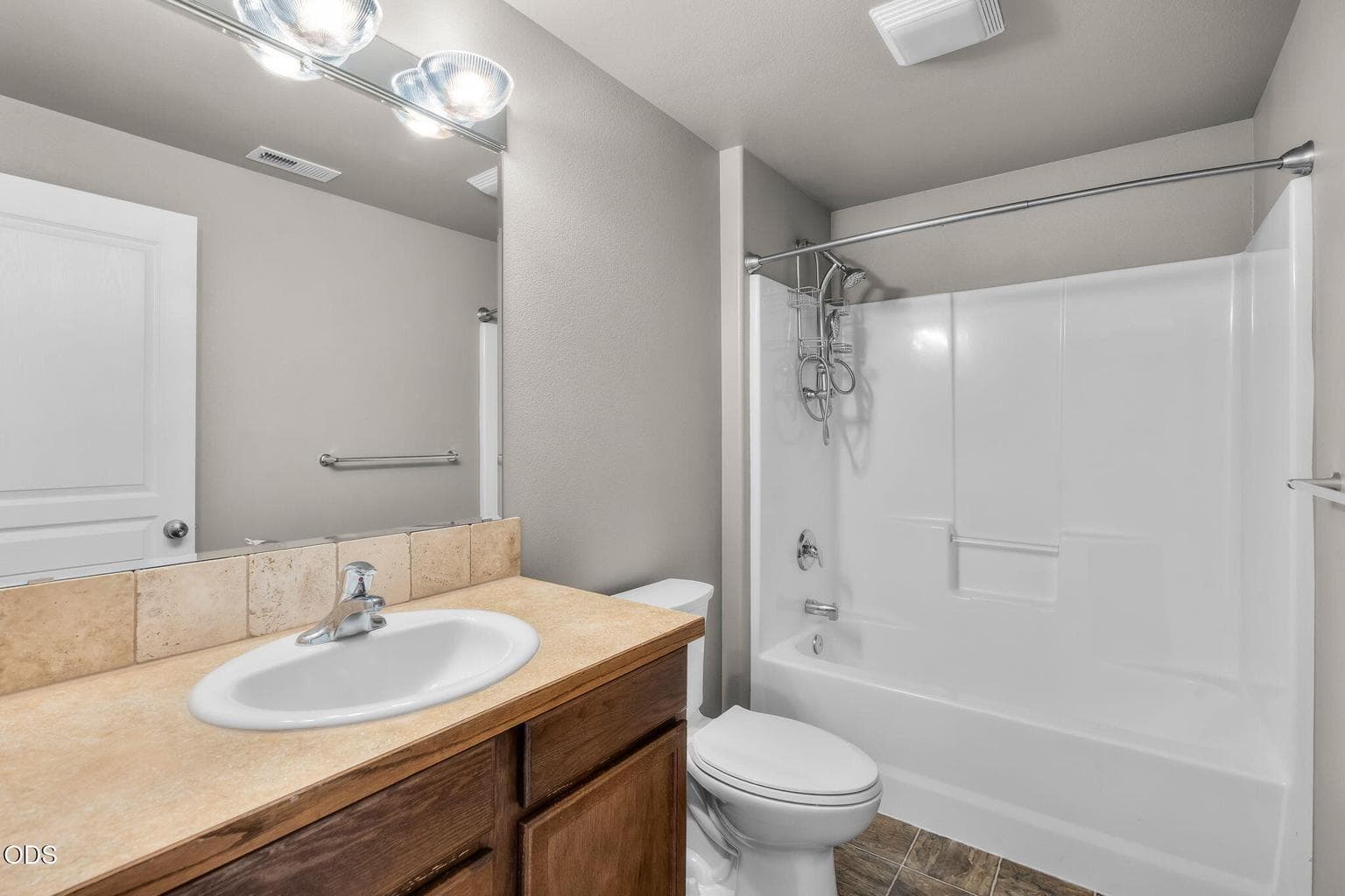 Photo of 339 SW 33rd Drive 13 of 26